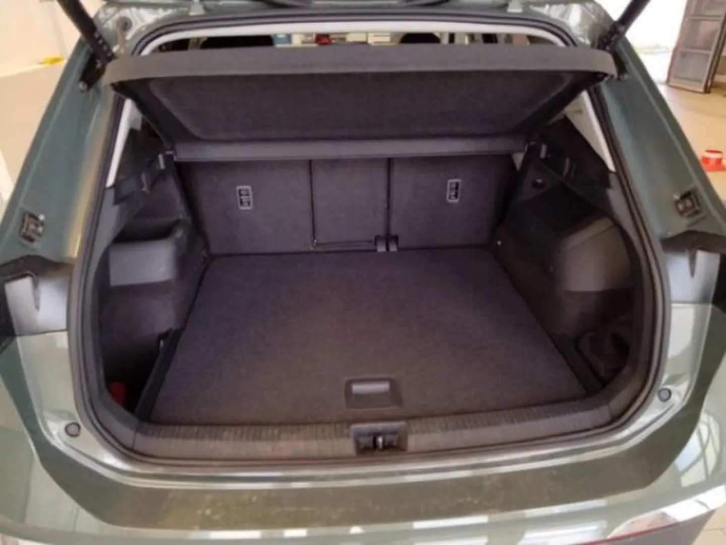 Tiguan 2.0 TDI Elegance 4M  AHK DCC Standhzg.