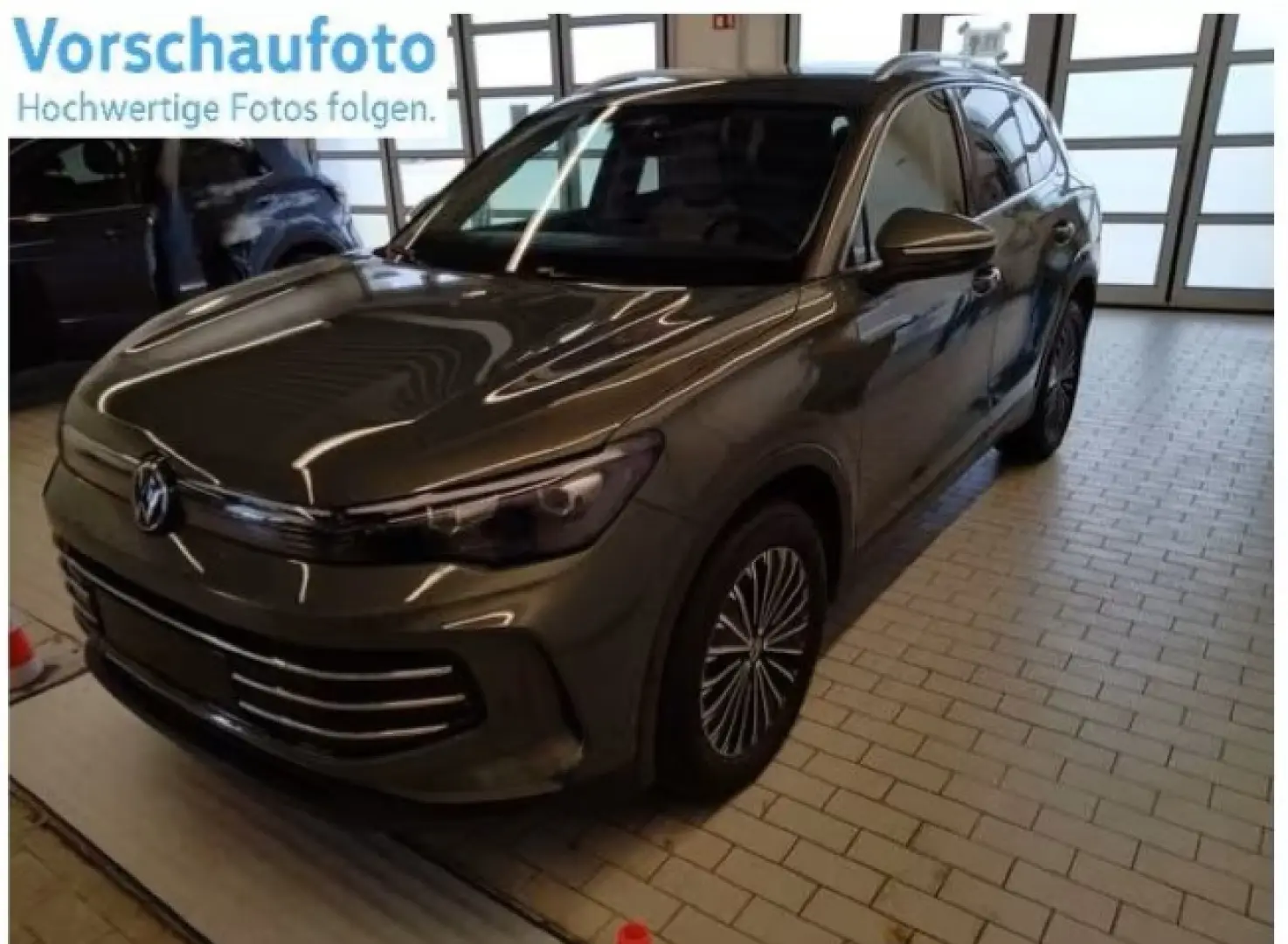 Tiguan 2.0 TDI Elegance 4M  AHK DCC Standhzg.