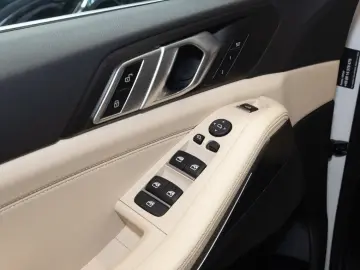 X5 xDrive30d Head-Up DAB LED RFK AHK el. Sitze