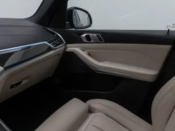 X5 xD45e M Sport Panorama DAB DispKey 360 22Zoll