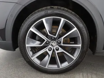 OCTAVIA COMBI 2.0 TDI DSG 4x4 SCOUT