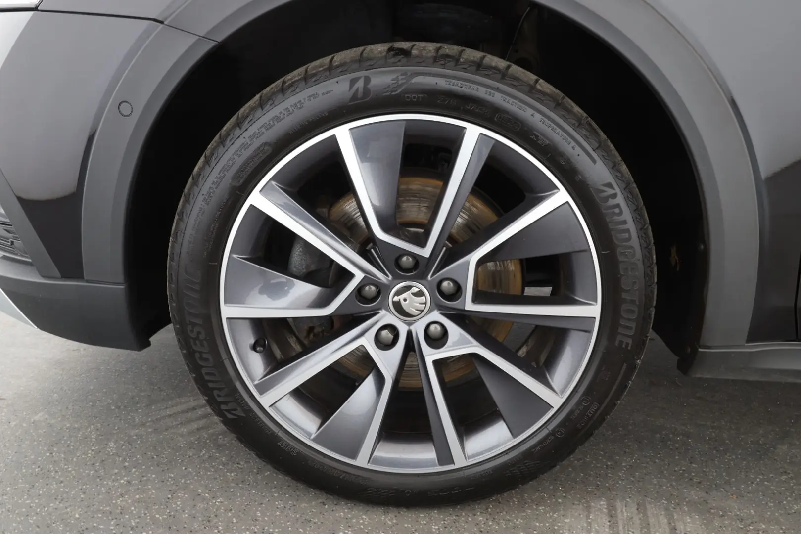 OCTAVIA COMBI 2.0 TDI DSG 4x4 SCOUT