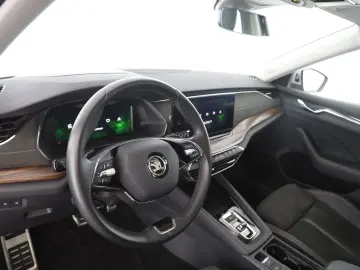 OCTAVIA COMBI 2.0 TDI DSG 4x4 SCOUT