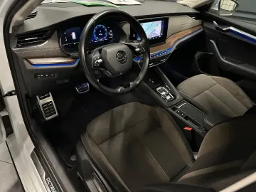 Octavia Combi Scout 4x4  19Zoll AHK Standhzg HUD