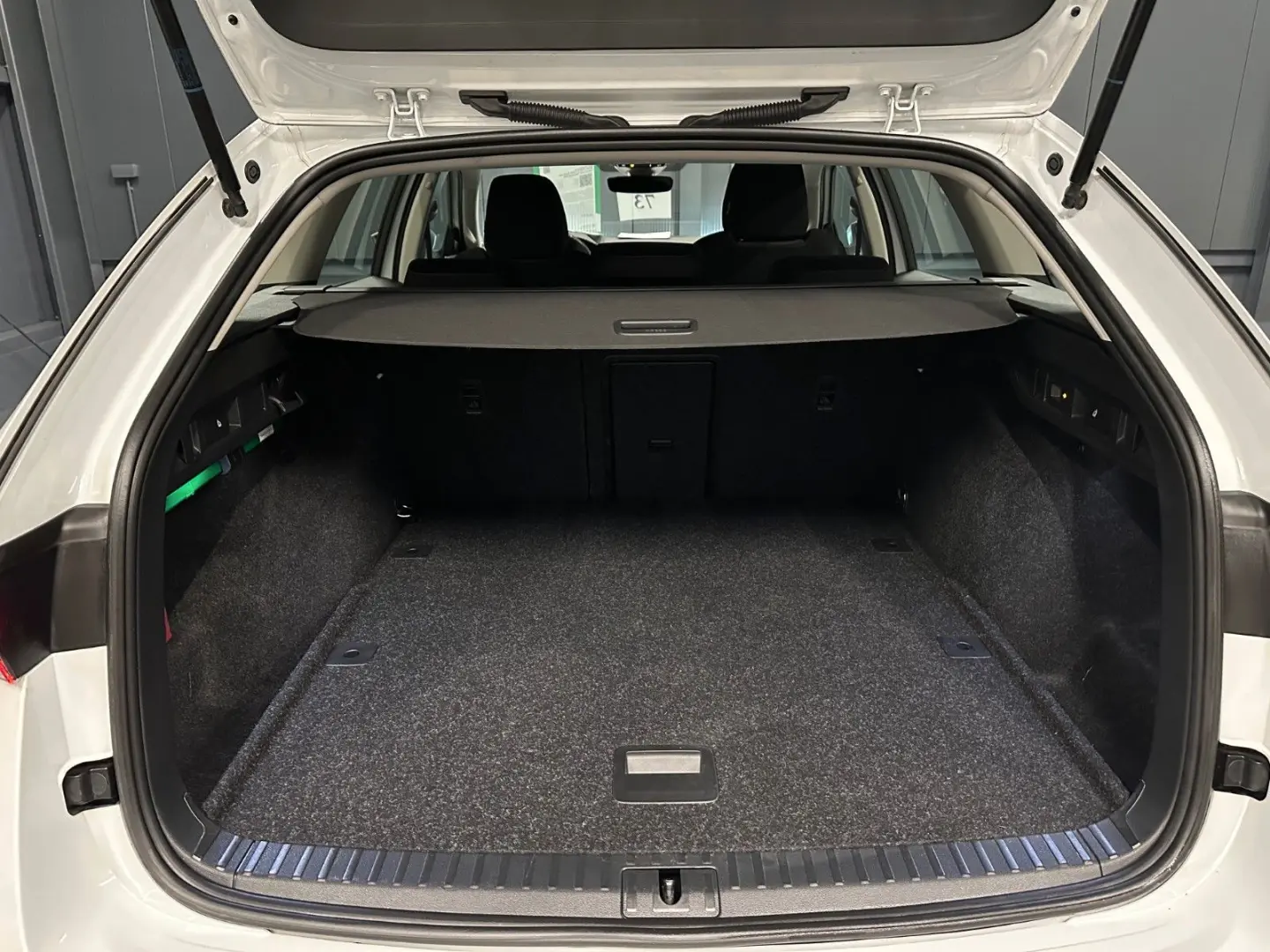 Octavia Combi Scout 4x4  19Zoll AHK Standhzg HUD