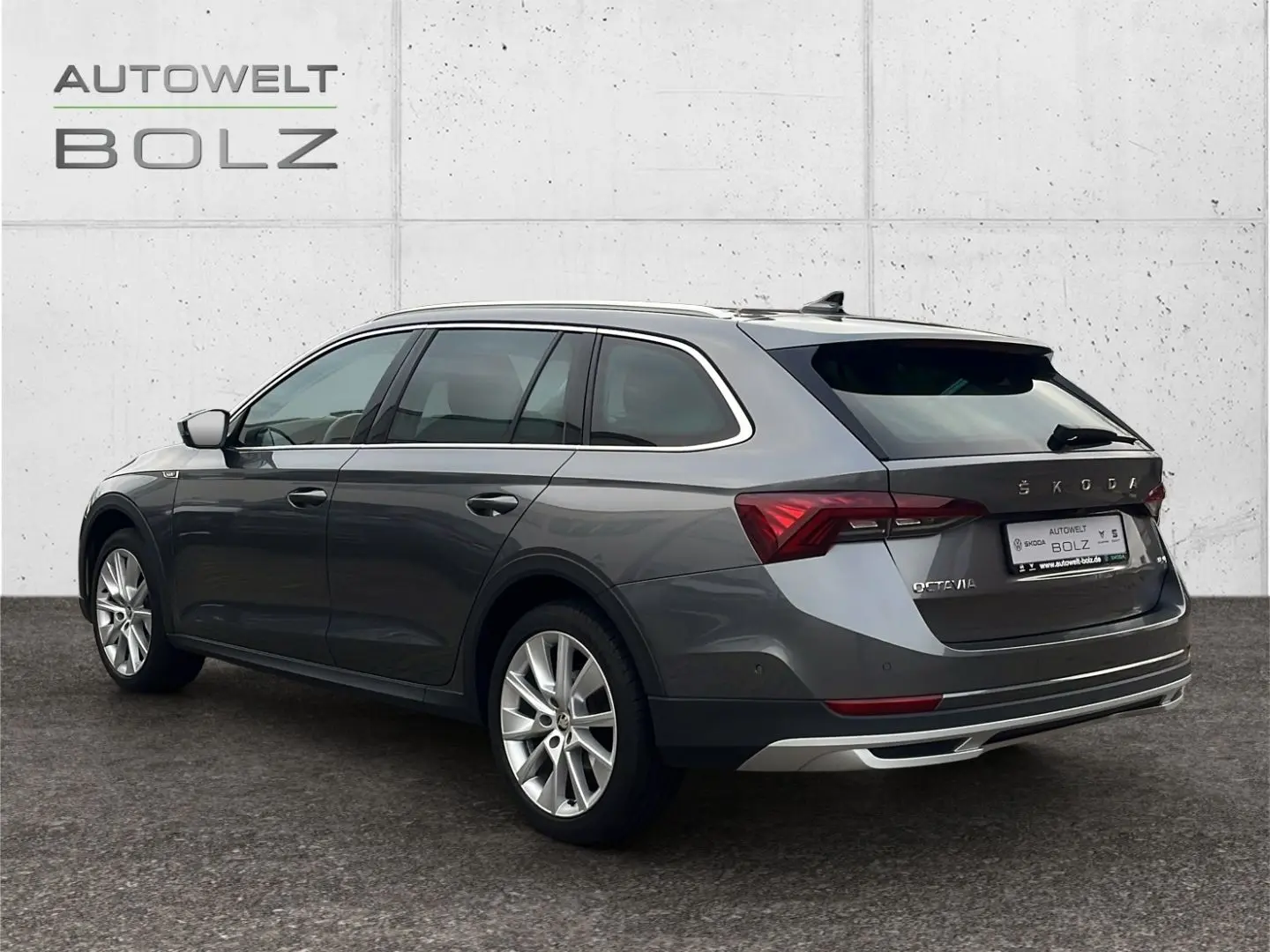 Octavia Combi Scout 4x4 2.0 TDI HUD AHK Kamera N