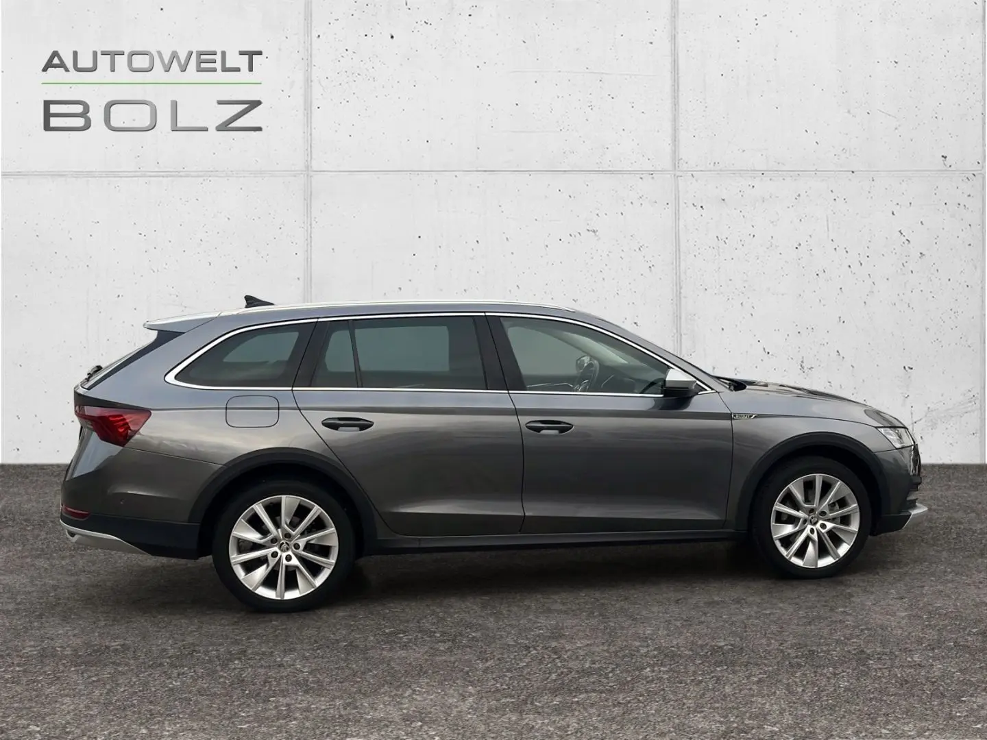 Octavia Combi Scout 4x4 2.0 TDI HUD AHK Kamera N