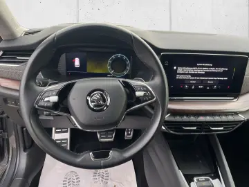 Octavia Combi Scout 4x4 2.0 TDI HUD AHK Kamera N