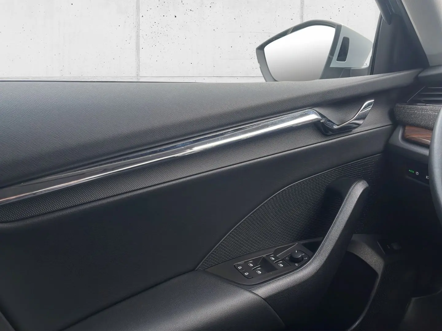 Octavia Combi Scout 4x4 2.0 TDI HUD AHK Kamera N