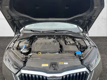 Octavia Combi Scout 4x4 2.0 TDI HUD AHK Kamera N