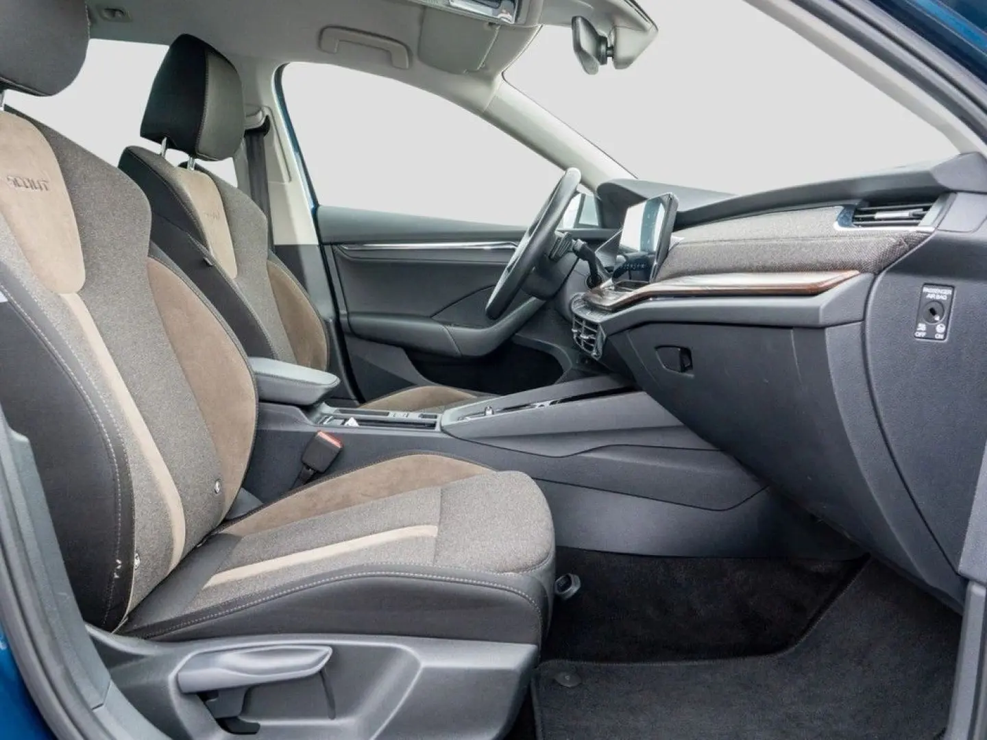 Octavia Combi Scout 2.0 TDI DSG 4x4 AHK  Navi