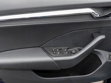 Octavia Combi Scout 2.0 TDI DSG 4x4 AHK  Navi