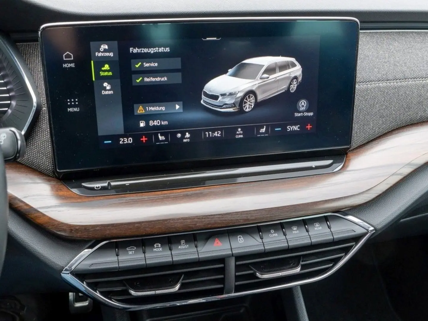 Octavia Combi Scout 2.0 TDI DSG 4x4 AHK  Navi