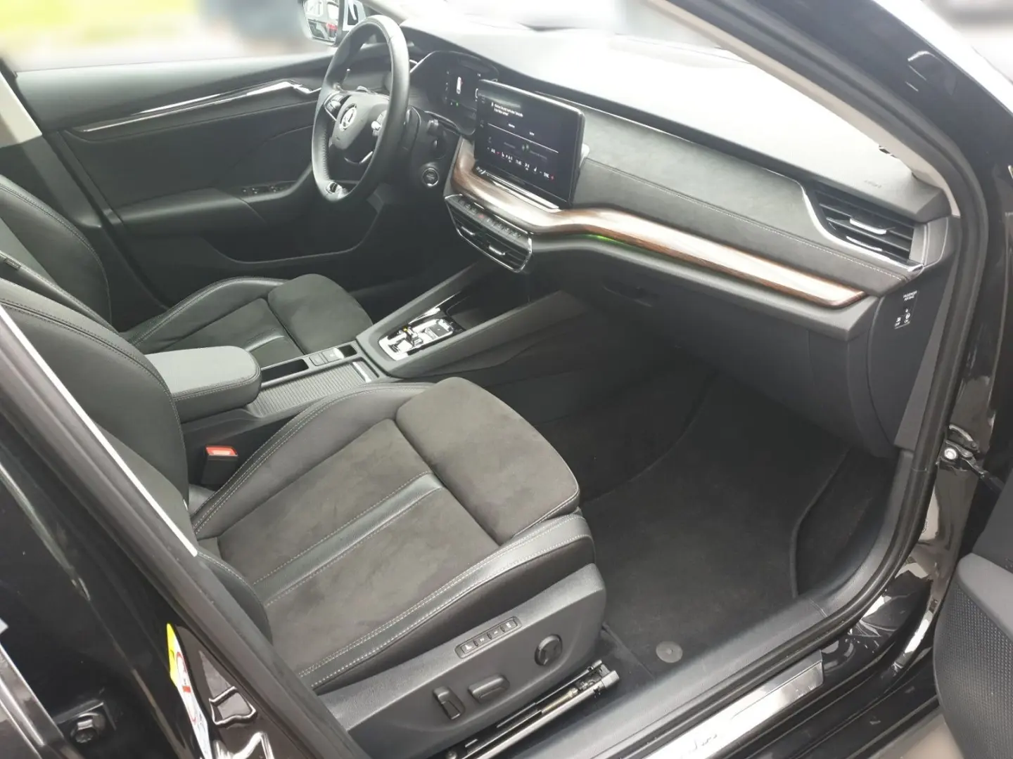 Octavia Combi 2.0 TDI DSG 4x4 SCOUT  AHK  MATRIX