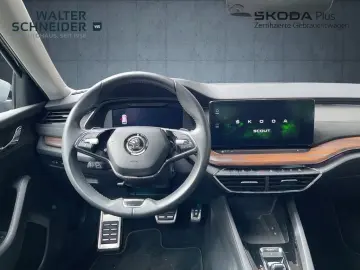 Octavia Combi 2.0 TDI DSG 4x4 Scout Navi AHK Mat