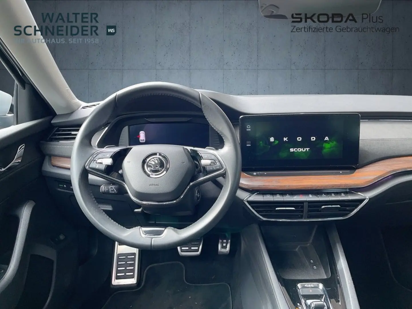 Octavia Combi 2.0 TDI DSG 4x4 Scout Navi AHK Mat