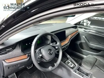 Octavia Combi 2.0 TDI DSG 4x4 Scout Navi AHK Mat