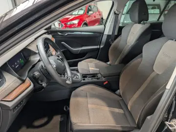 Octavia Combi 2.0 TDI DSG 4x4 Scout 8-fach PDC