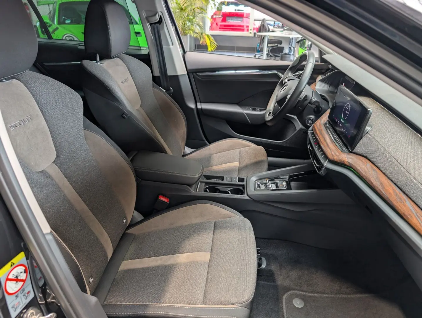 Octavia Combi 2.0 TDI DSG 4x4 Scout 8-fach PDC