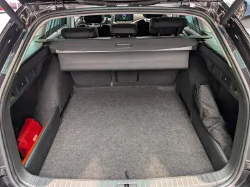 Octavia Combi 2.0 TDI DSG 4x4 Scout 8-fach PDC