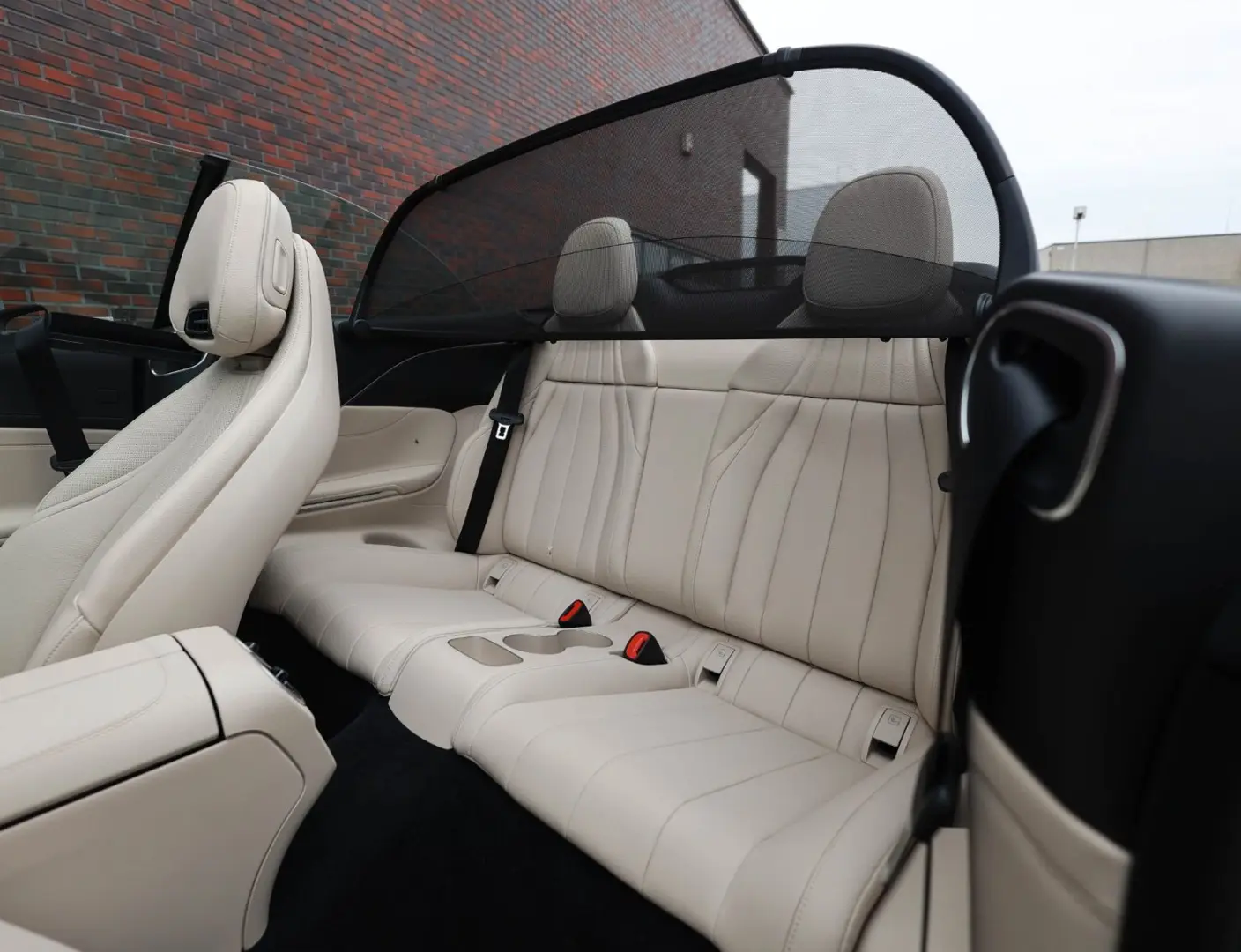 CLE 300 Cabrio   AMG Line - Burmester - Airscarf