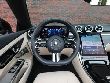 CLE 300 Cabrio   AMG Line - Burmester - Airscarf