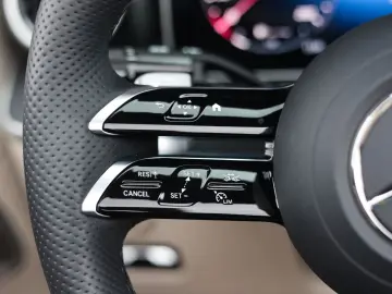 CLE 300 Cabrio   AMG Line - Burmester - Airscarf