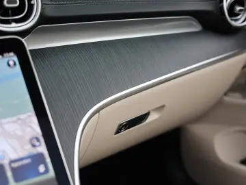 CLE 300 Cabrio   AMG Line - Burmester - Airscarf