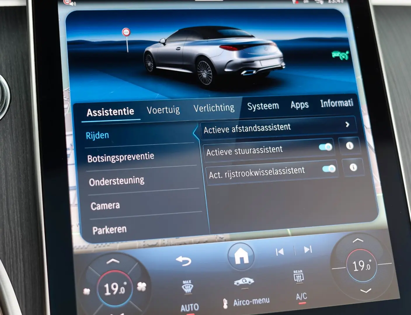 CLE 300 Cabrio   AMG Line - Burmester - Airscarf