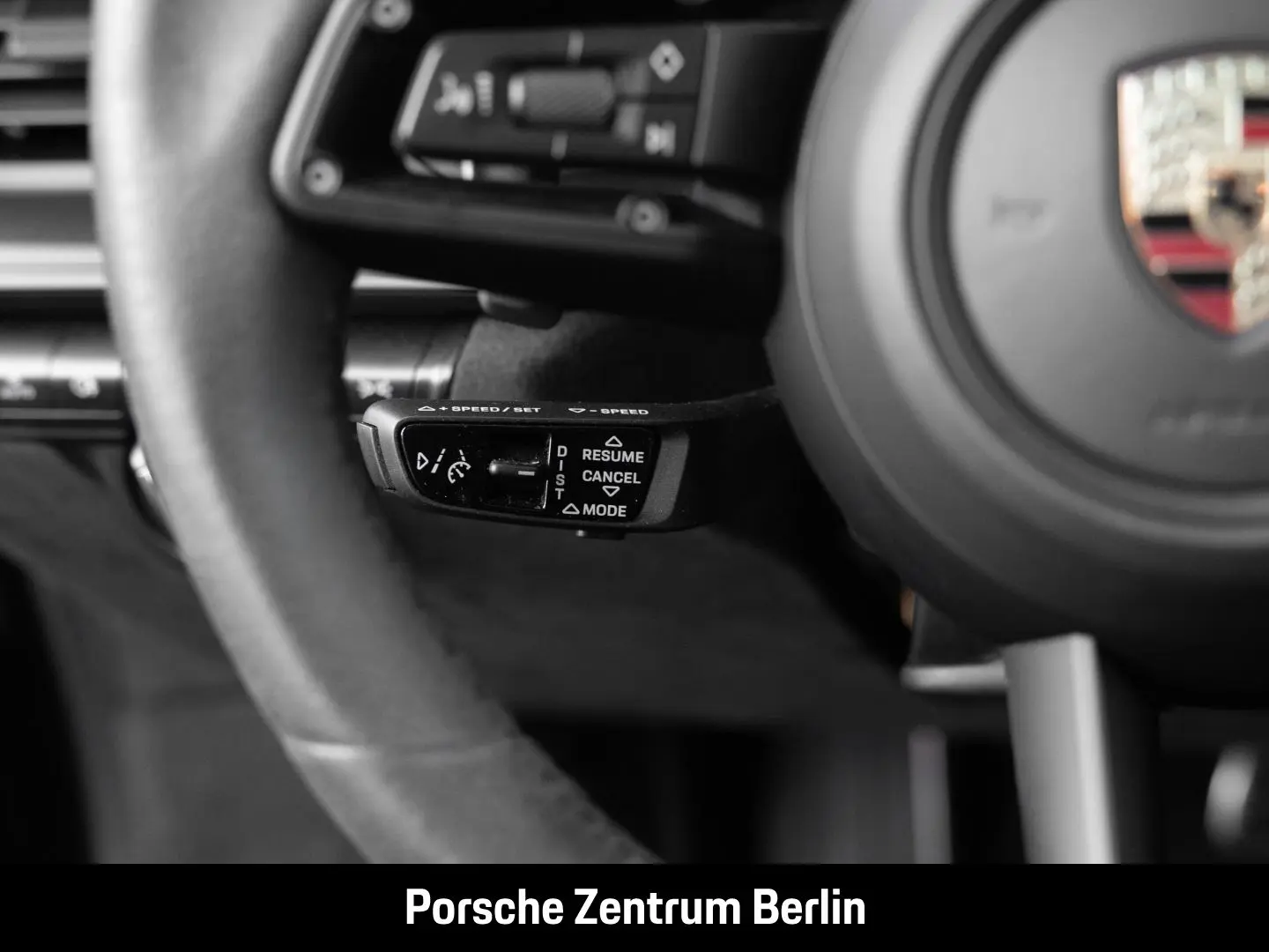 992 911 Carrera 4 GTS HA-Lenkung Liftsystem-VA