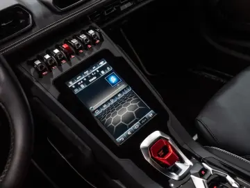 Huracán EVO RWD AKRAPOVIC-ABGAS LIFT EVO-TRIM