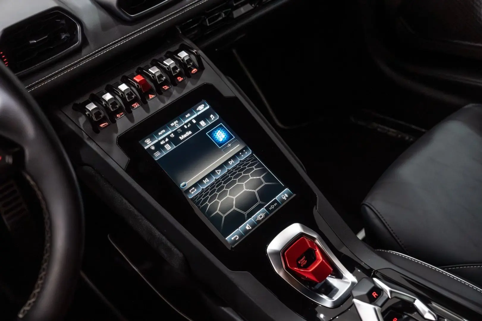 Huracán EVO RWD AKRAPOVIC-ABGAS LIFT EVO-TRIM