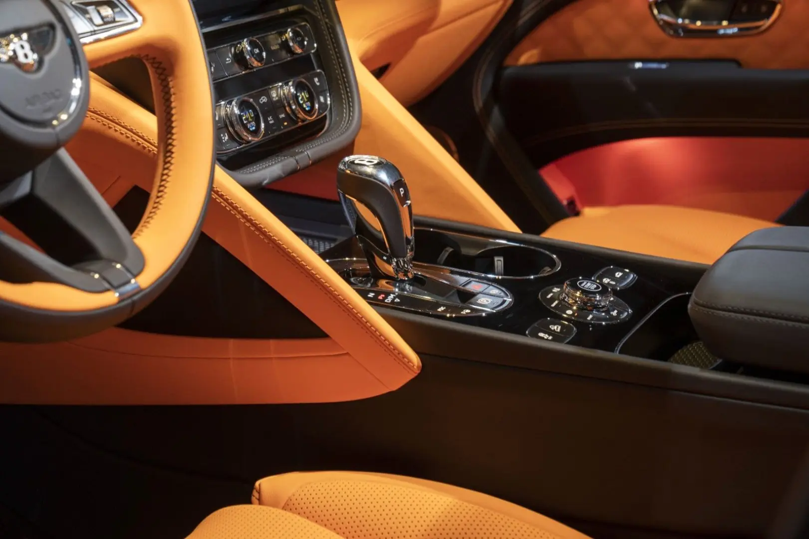 BENTAYGA S   MULLINER DUO-TONE   NAIM   CERAMIC