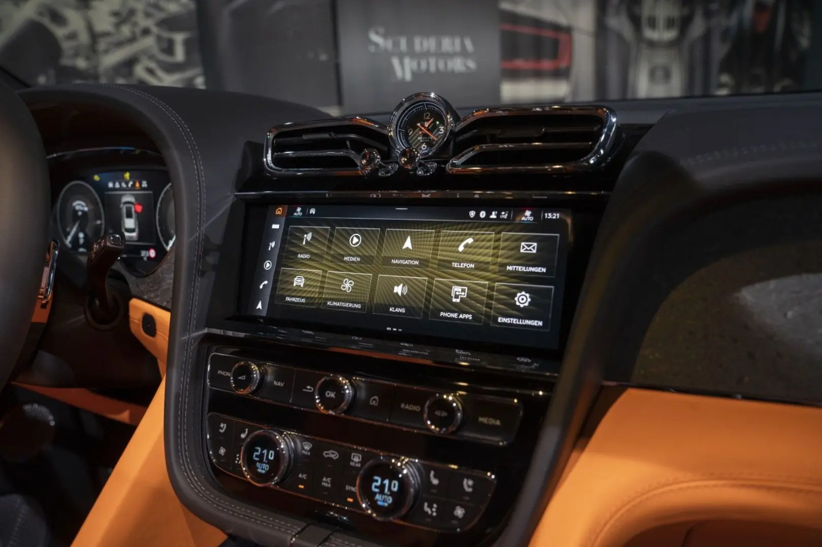 BENTAYGA S   MULLINER DUO-TONE   NAIM   CERAMIC