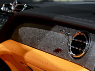 BENTAYGA S   MULLINER DUO-TONE   NAIM   CERAMIC