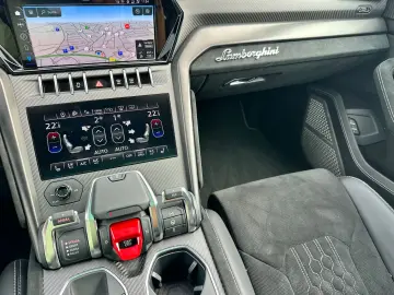 Urus Performante Carbon B&O Massage Pano ADAS