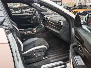 Urus Performante PPF ADAS B&O-3D Head-Up