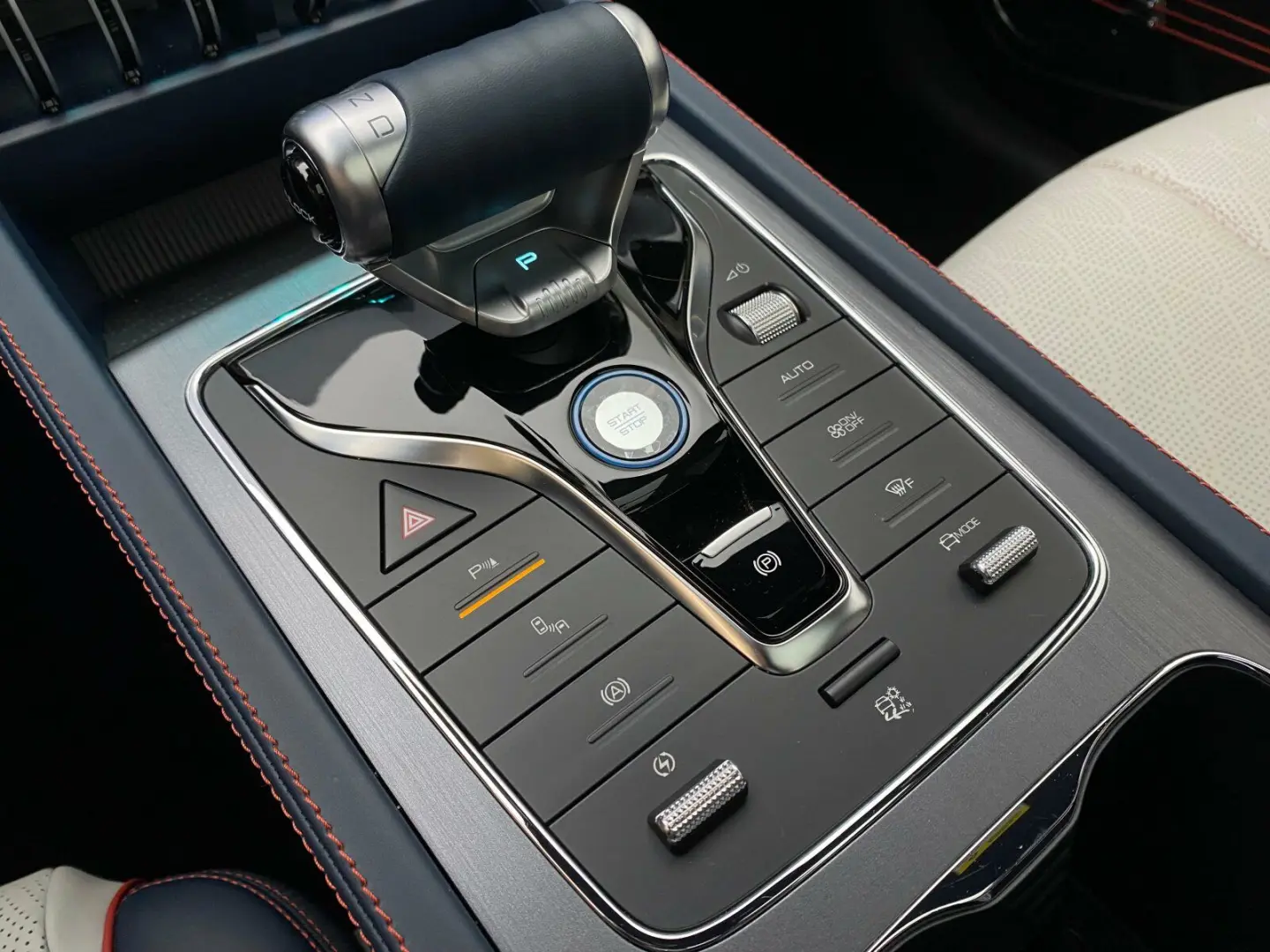 ATTO 3 Design PanoDach 360Kam el. HK Ambiente