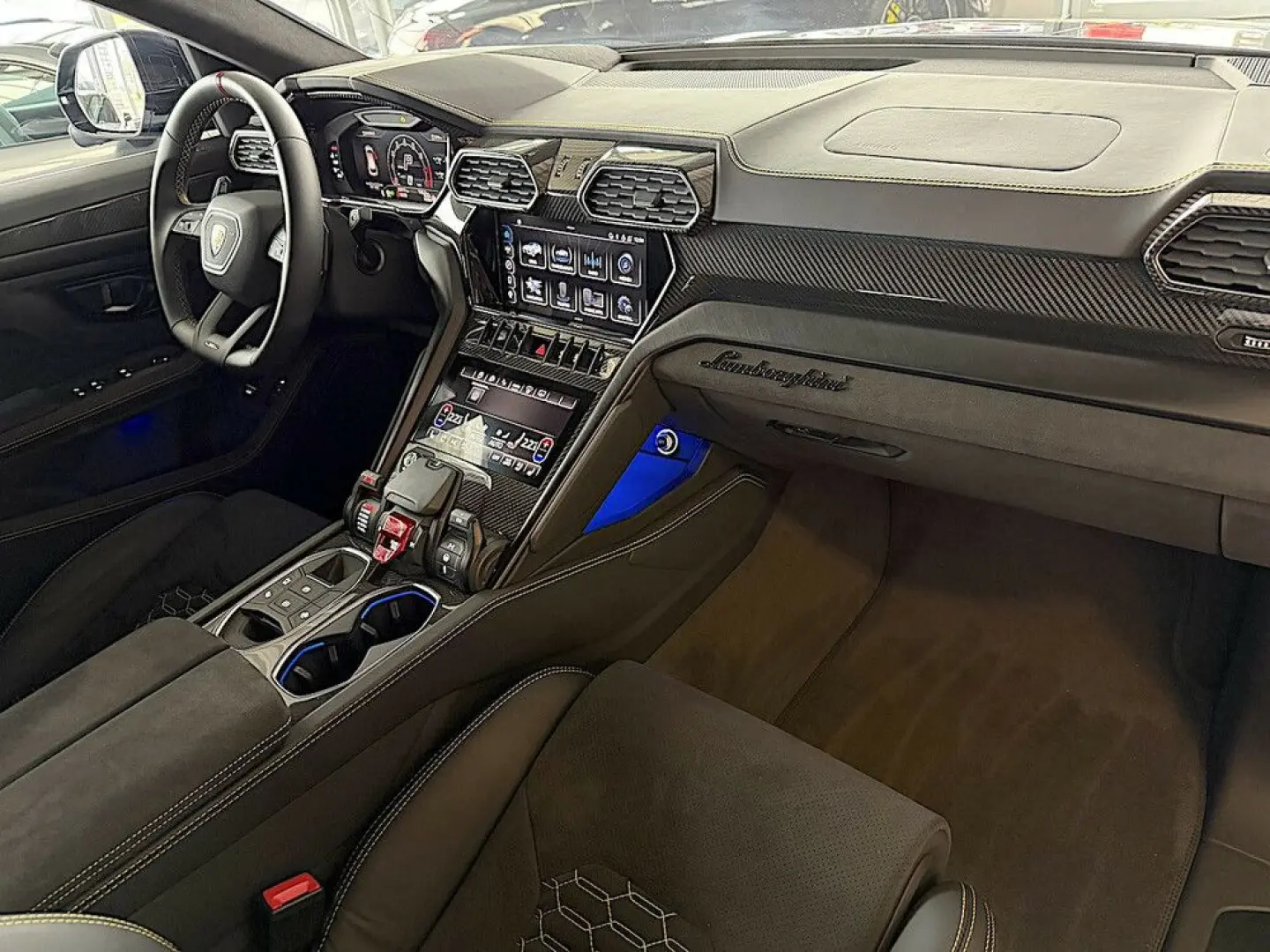 Urus S Novitec Carbondach