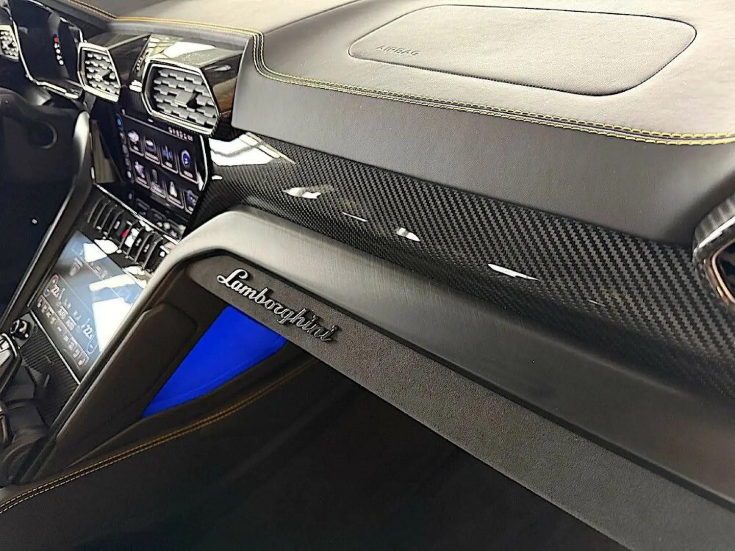 Urus S Novitec Carbondach