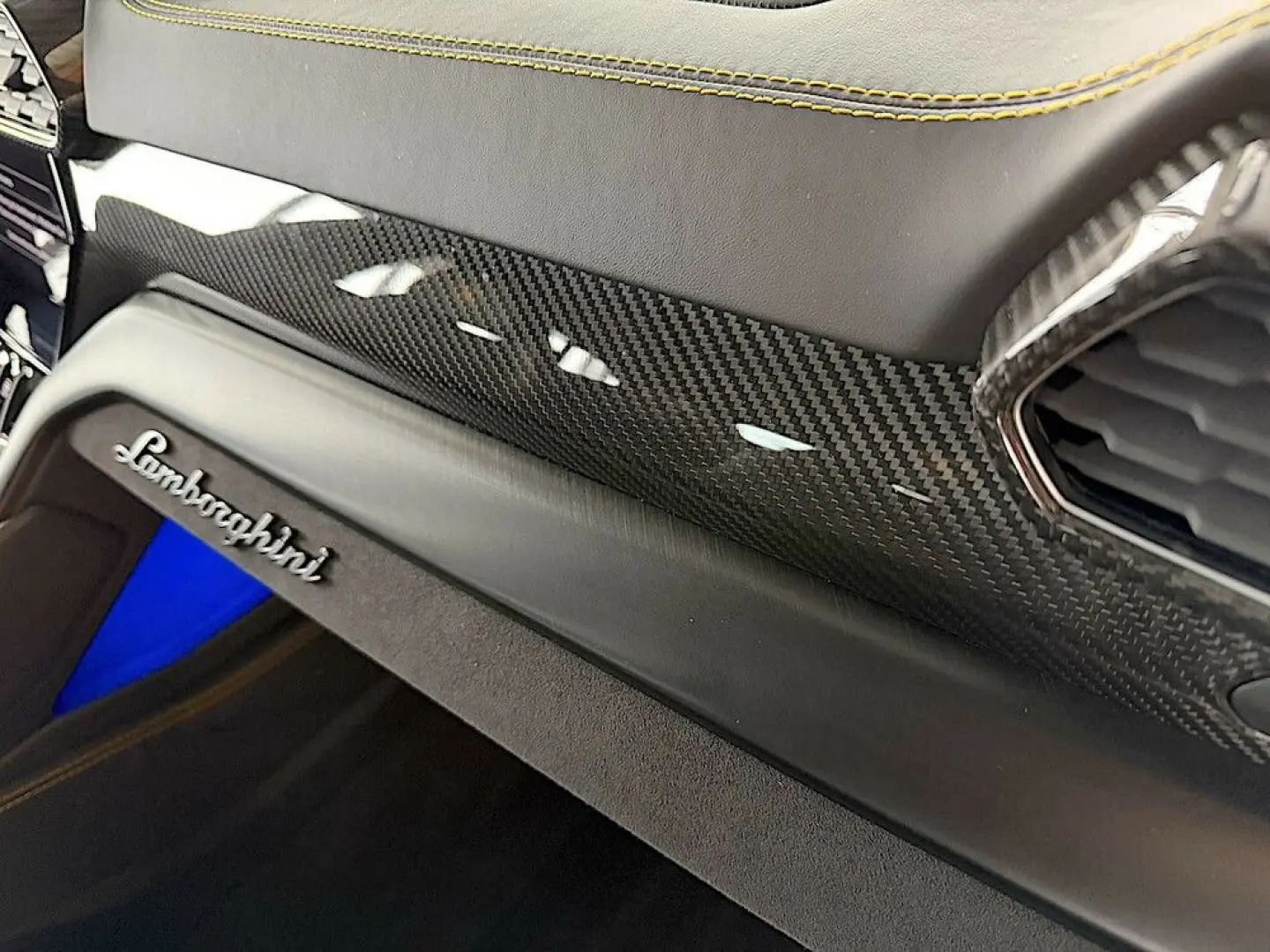 Urus S Novitec Carbondach