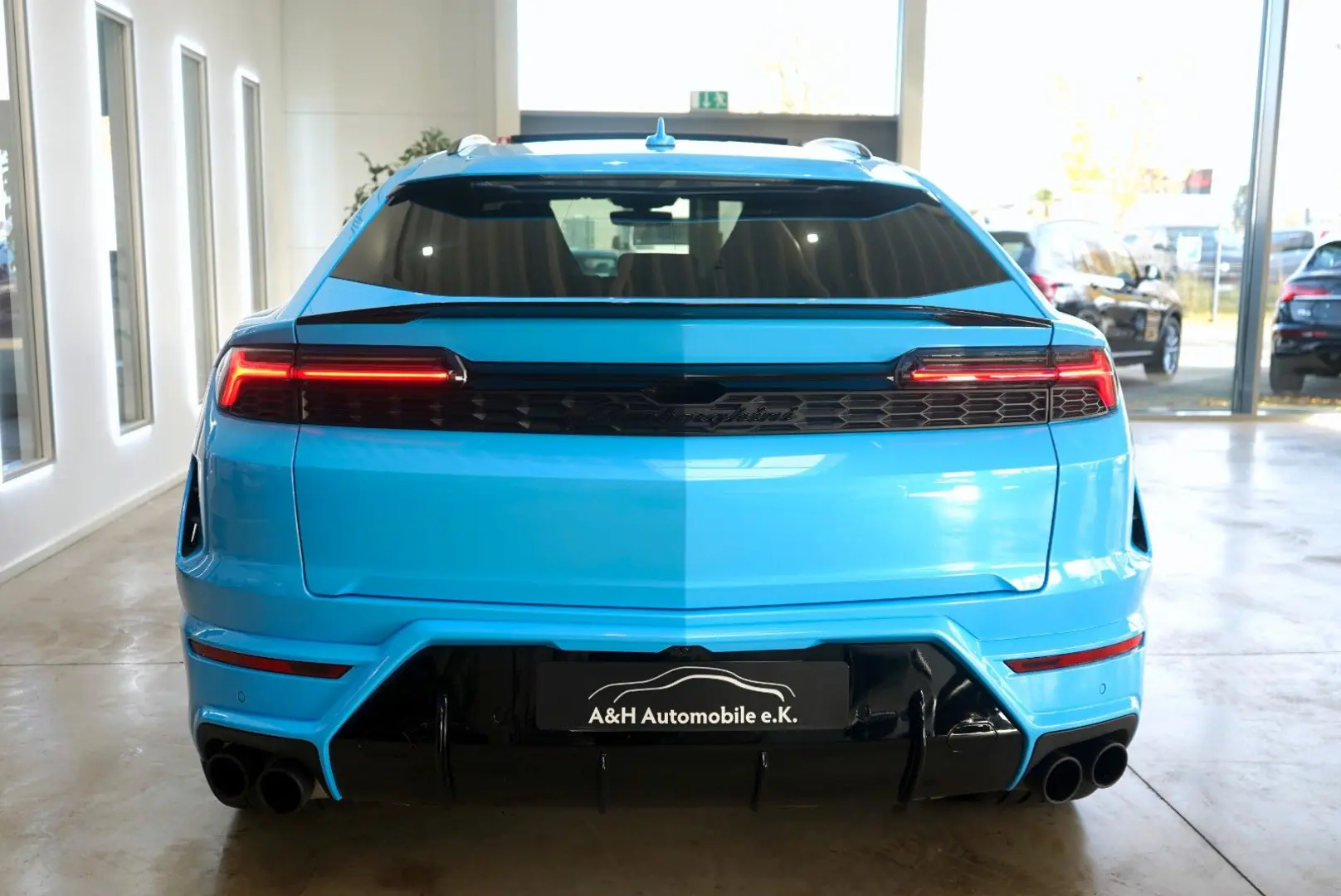 Urus SE   PANORMA   CARBON   B&O   BLU CEPHEUS