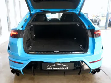 Urus SE   PANORMA   CARBON   B&O   BLU CEPHEUS