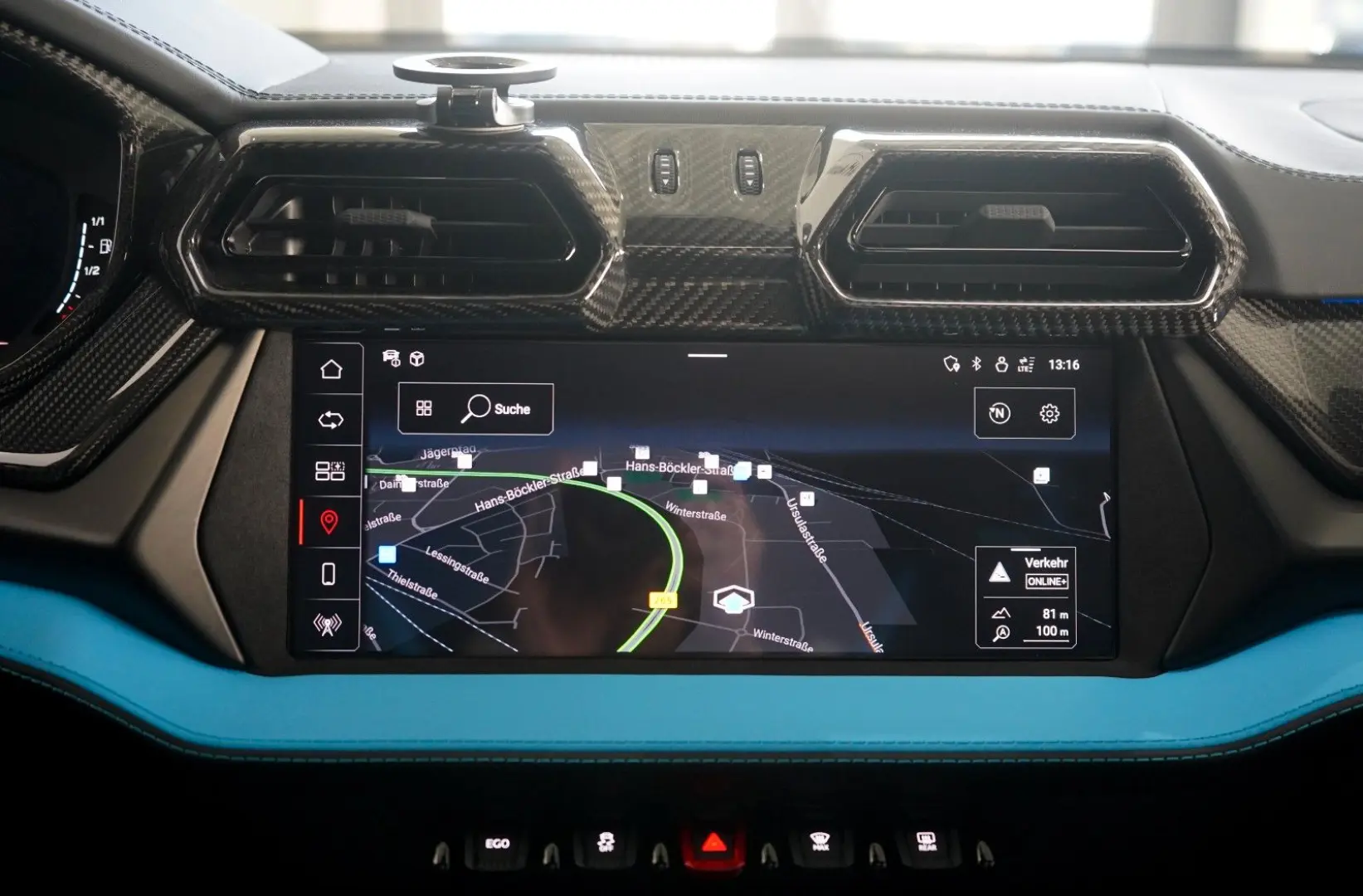 Urus SE   PANORMA   CARBON   B&O   BLU CEPHEUS