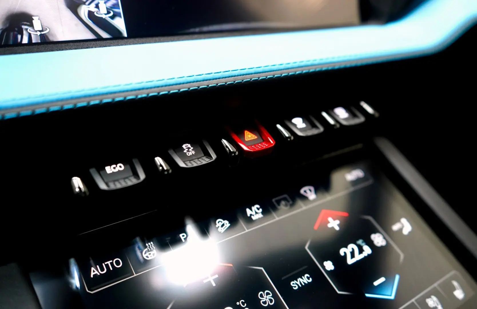 Urus SE   PANORMA   CARBON   B&O   BLU CEPHEUS