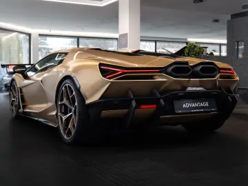 Revuelto 6.5 V12 HPEV Lift Oro Elios Full PPF