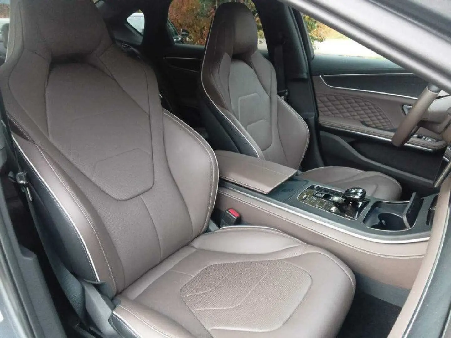 Han AWD Executive ICC HeadUp Wärmep 360K PanoDAB