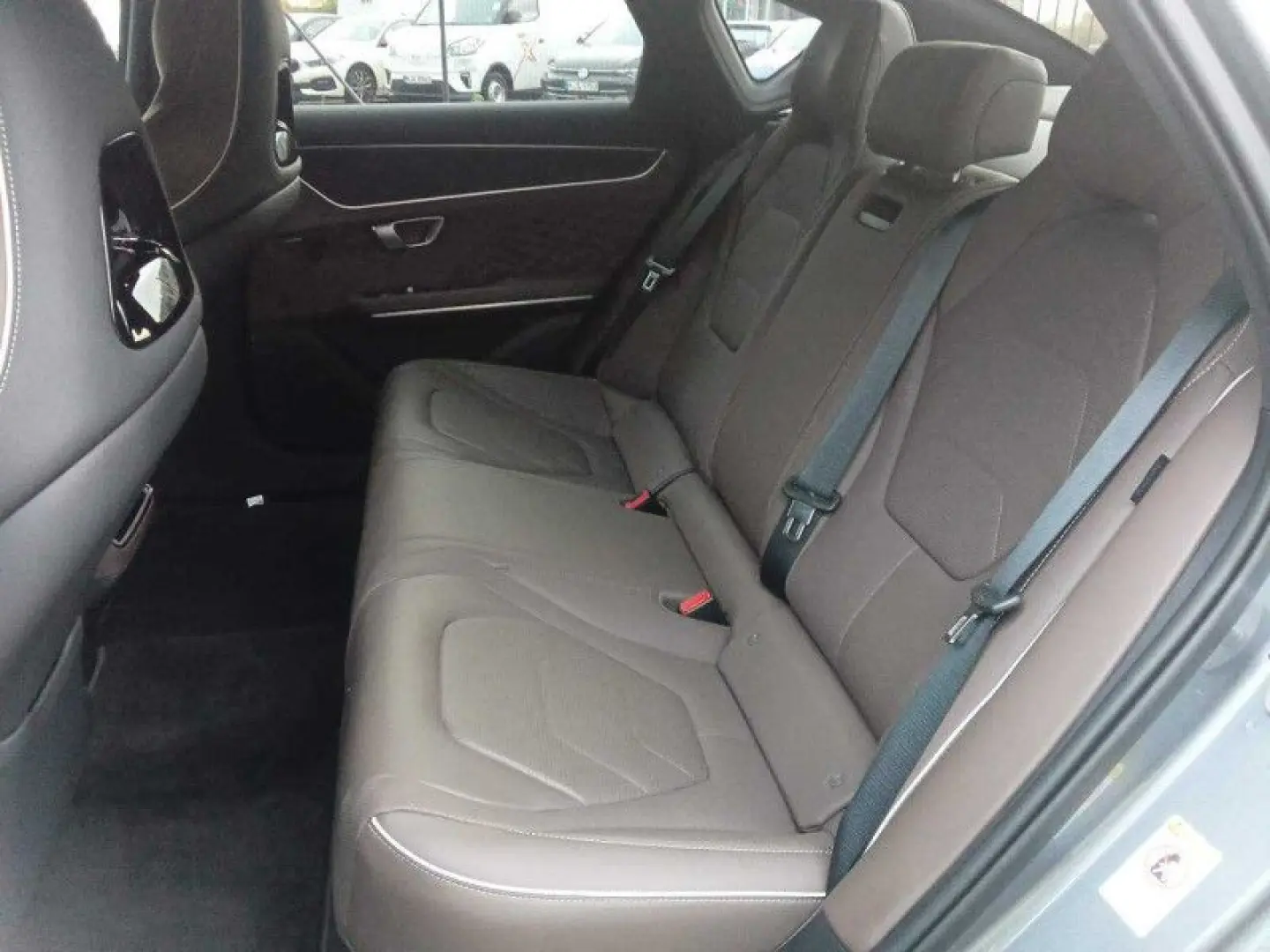 Han AWD Executive ICC HeadUp Wärmep 360K PanoDAB