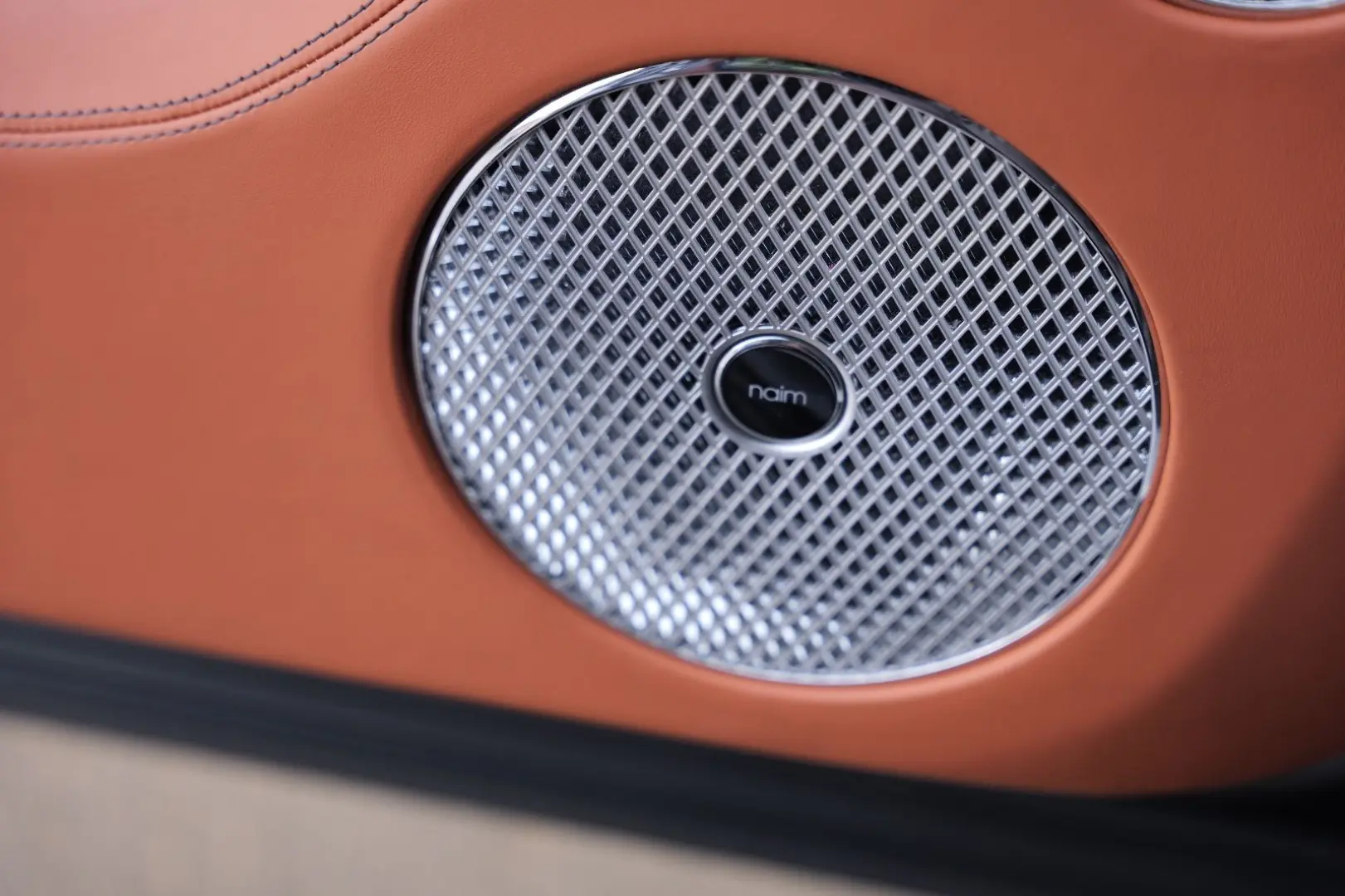 Bentayga 4.0 V8 EWB Azure 4WD Long Lang