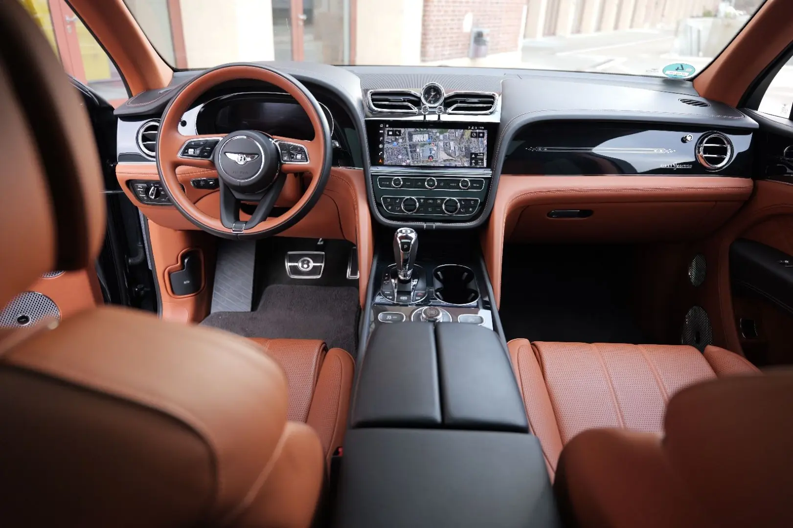 Bentayga 4.0 V8 EWB Azure 4WD Long Lang